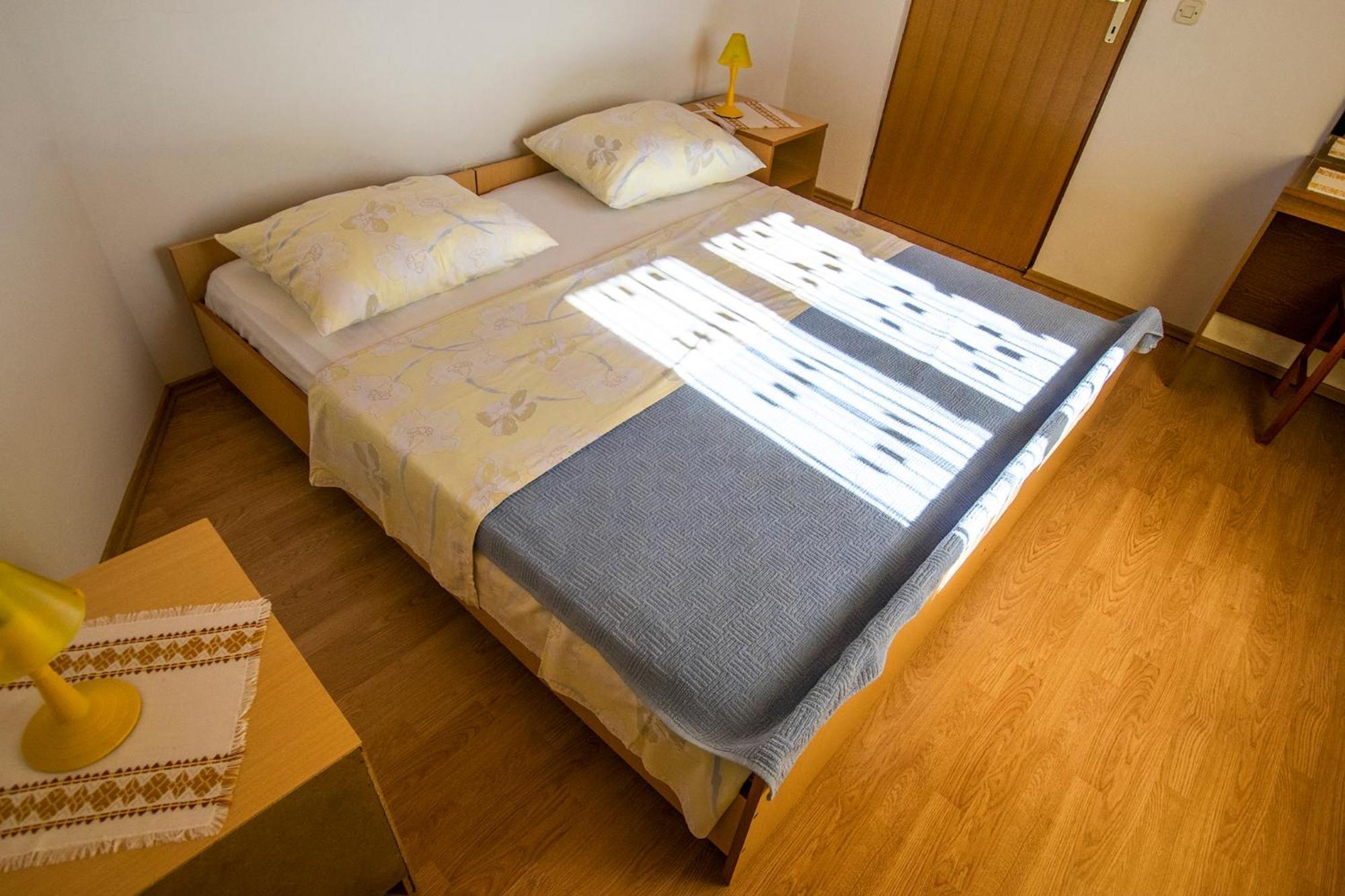 Apartments Zile Starigrad Paklenica Εξωτερικό φωτογραφία