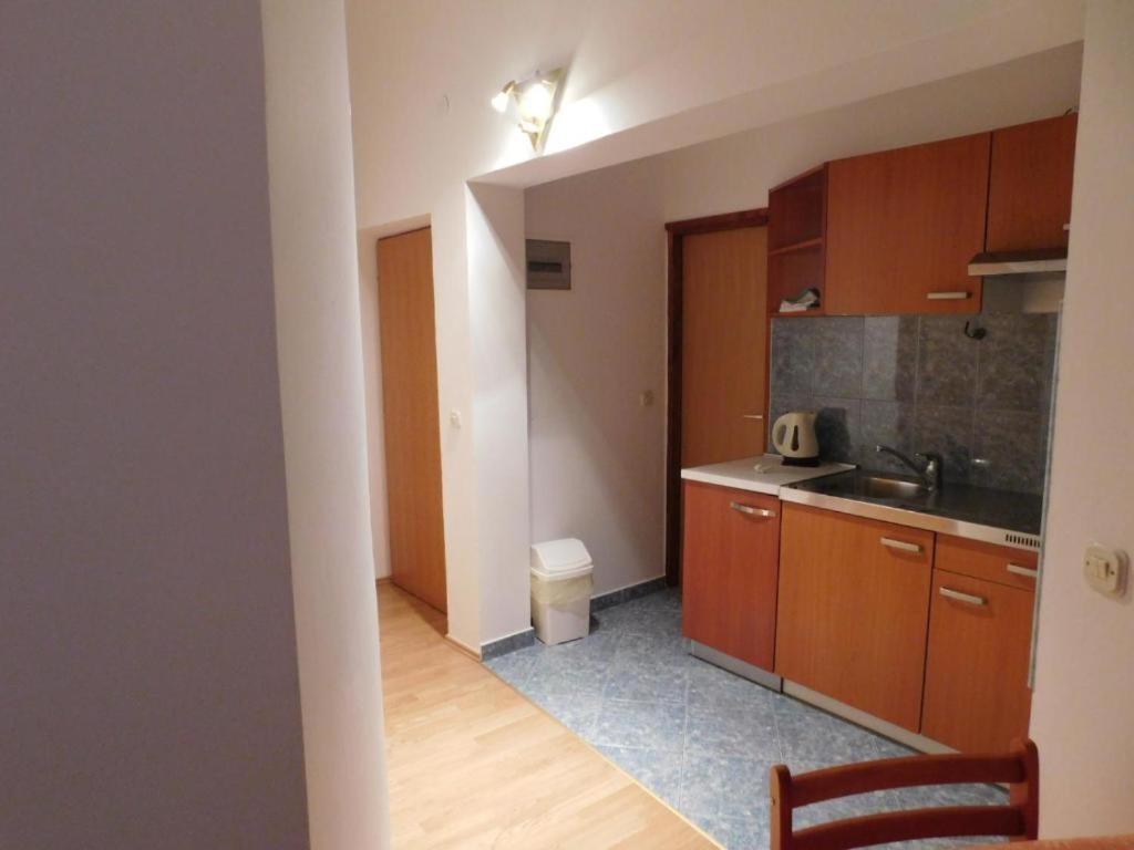 Apartments Zile Starigrad Paklenica Εξωτερικό φωτογραφία