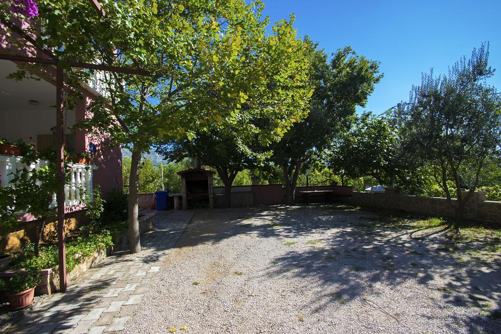 Apartments Zile Starigrad Paklenica Εξωτερικό φωτογραφία