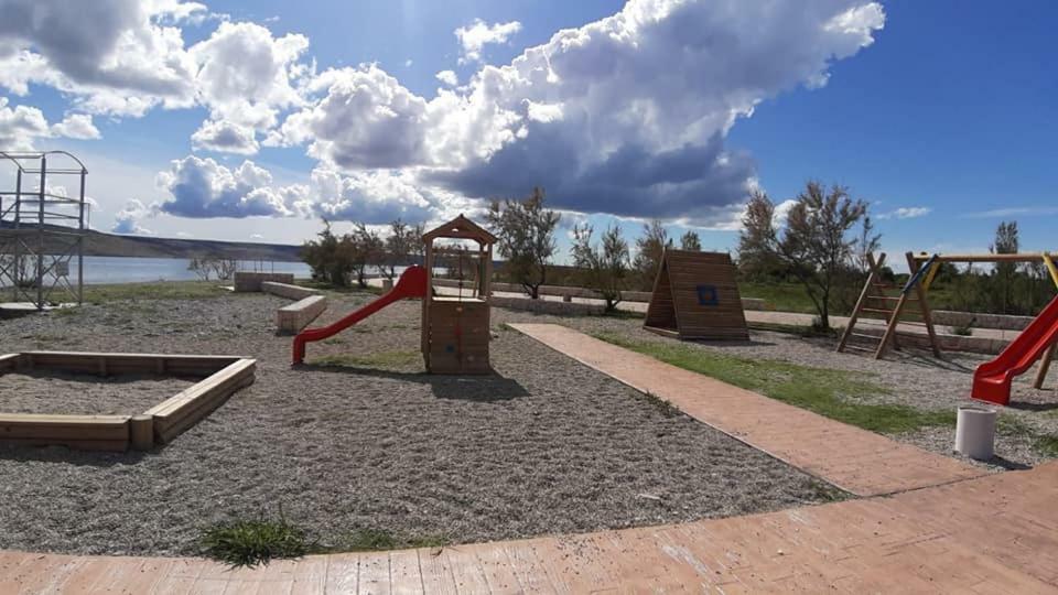 Apartments Zile Starigrad Paklenica Εξωτερικό φωτογραφία